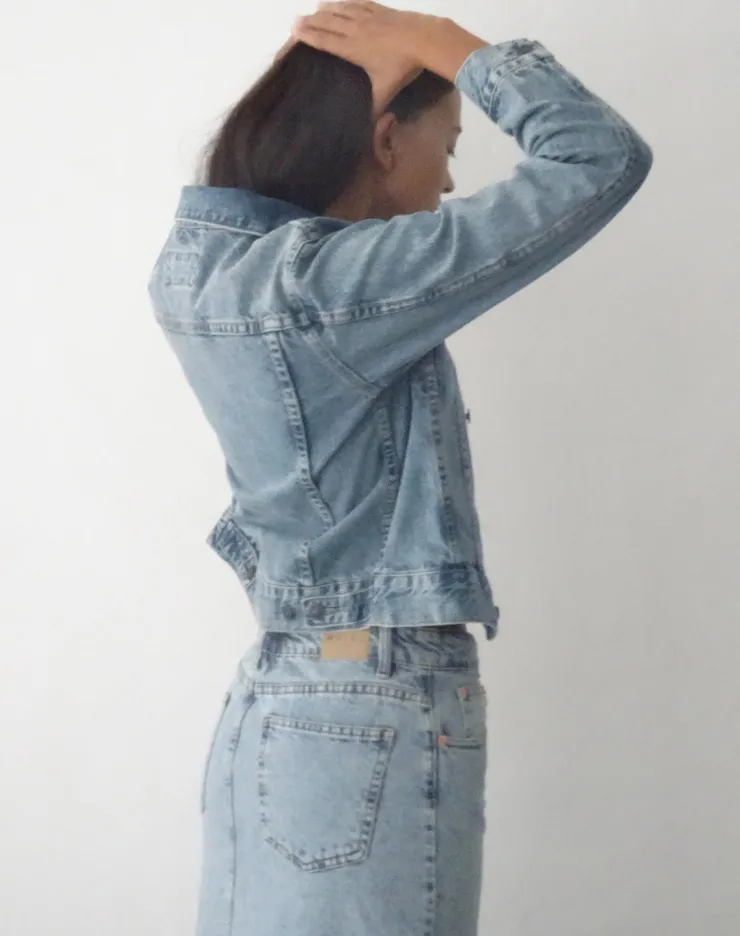 Women Motel Rocks Basics | Fitted Denim Jacket in Blue Wash